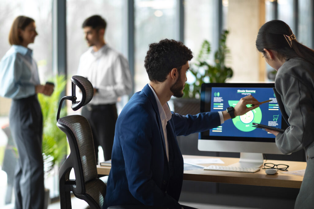 Leveraging Technology to Simplify and Enhance Employee Benefits